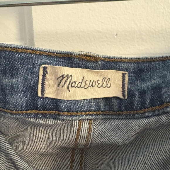 Madewell High Rise Slim Boyfriend Jean (26P) - Picture 5 of 5